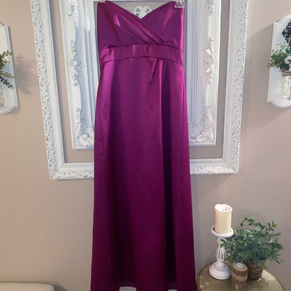 ALFRED ANGELO PURPLE SATIN STRAPLESS DRESS— size 12 - Picture 2 of 4